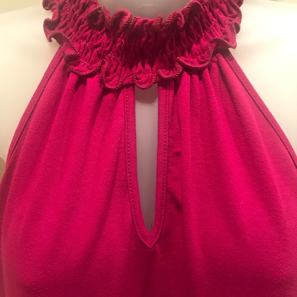 KIM & CAMI Magenta Key Hole Tank Size Large - Picture 3 of 4